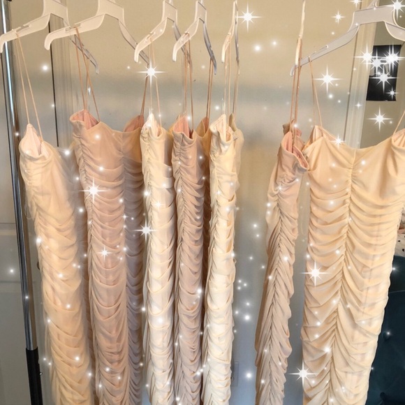 Gorgeous Dream Girl Dresses ✨ Mini & Midi - Picture 3 of 7